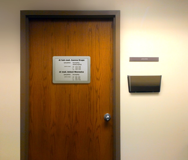 eink_door_signage